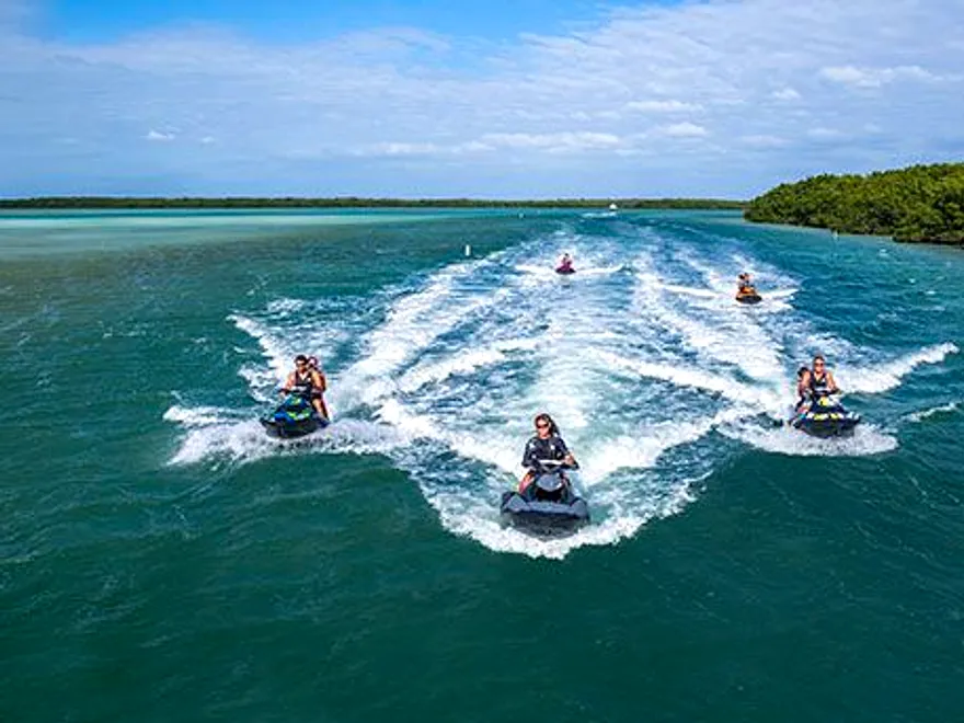 Randonnées jet ski à Fréjus