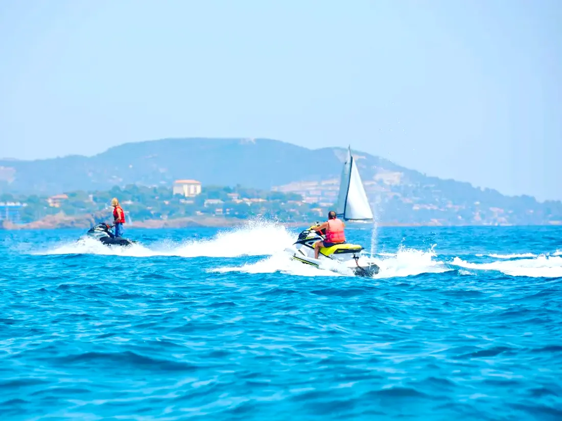 Baie de Cannes au lever du jour
